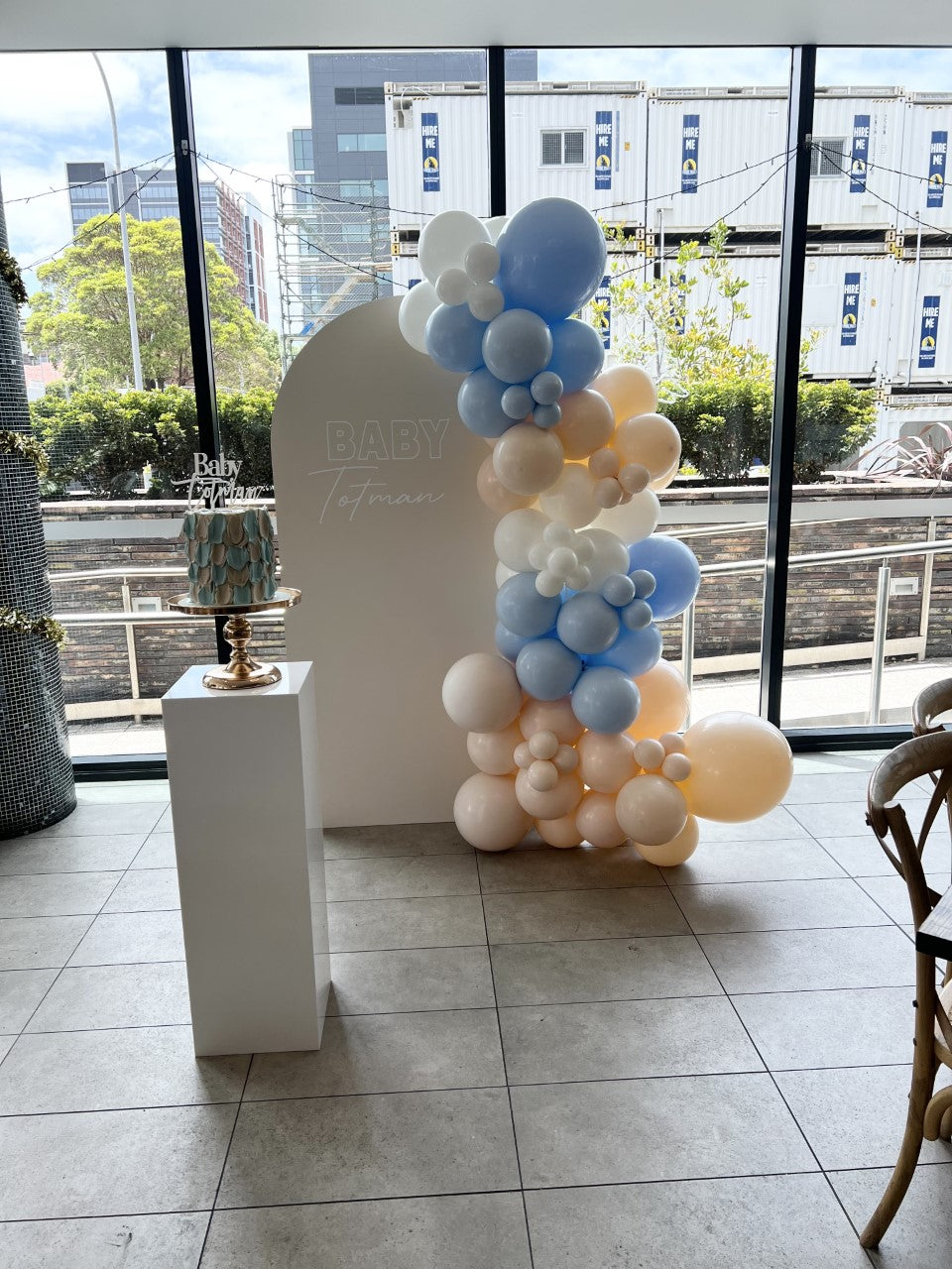 Nude Arch package custom balloons